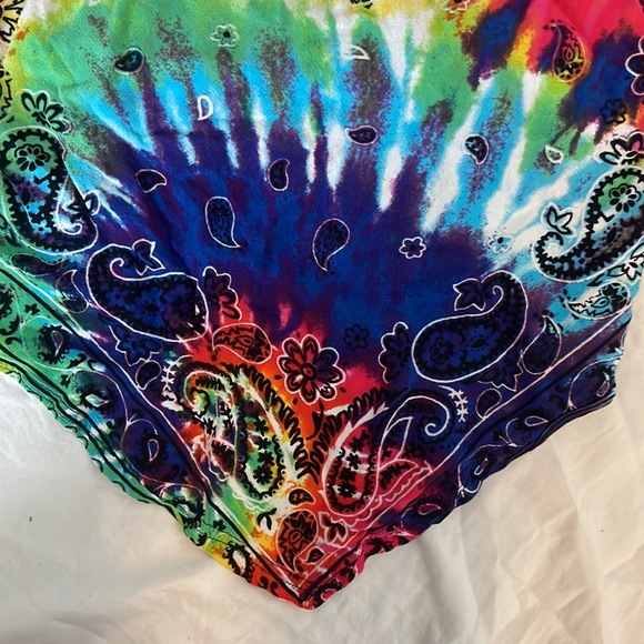 ❤️‍🔥🌀🍍🌼Tie Dye Bandana Halter Top🌼🍍🌀❤️‍🔥 - Picture 2 of 4